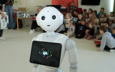 Male Kućance posjetili humanoidni roboti